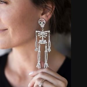 CRYSTAL SKELETON earrings🧡🖤🧡🖤